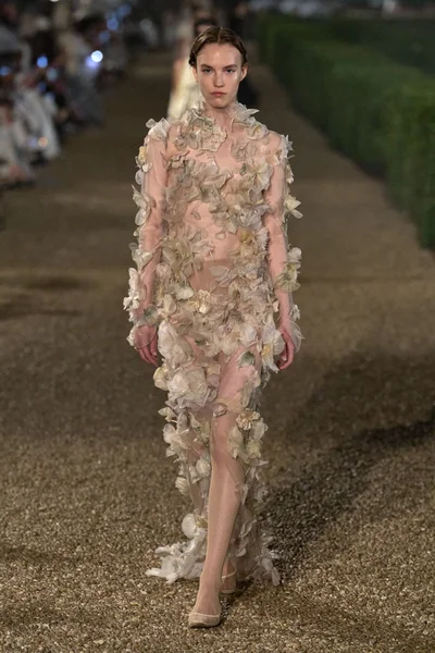 Look 66